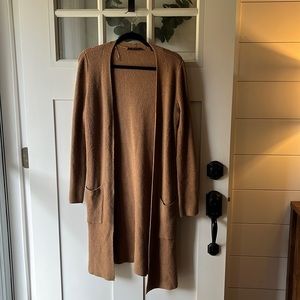 Long cardigan with pockets